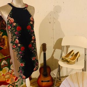 Beautiful 🌺 print dress.